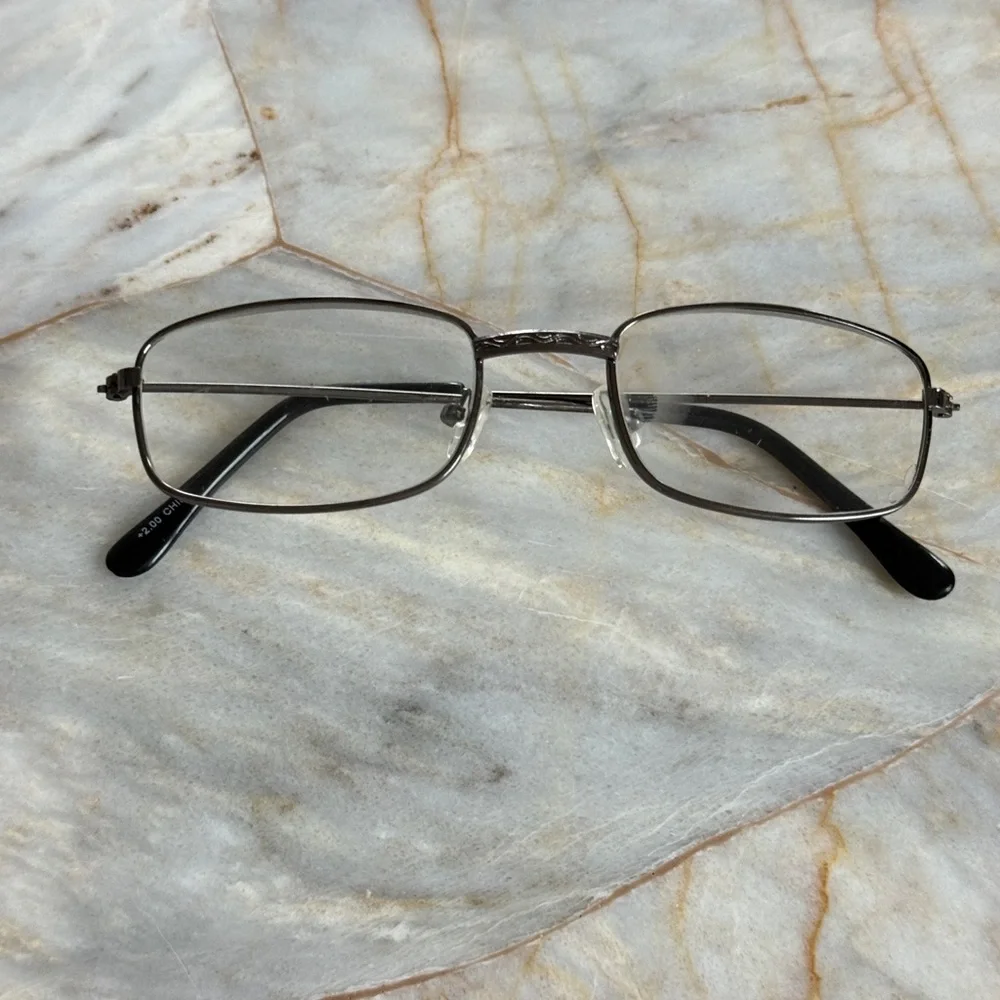 Men's or Womens +2.00 Reading Glasses Rectangle Metal Frame Glasses in Silver +2